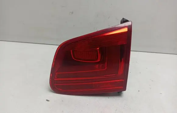 Volkswagen Tiguan Tailgate rear/tail lights 5N0945310