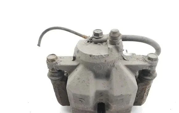 Toyota Prius (XW30) Front brake caliper 