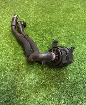 Skoda Octavia Mk4 Electric auxiliary coolant/water pump 04L965567A