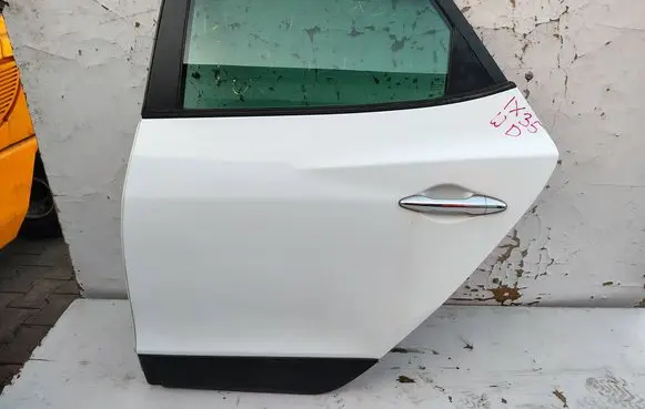Hyundai ix35 Rear door 