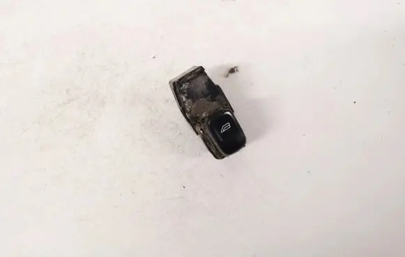 Volvo S60 Electric window control switch 8685288