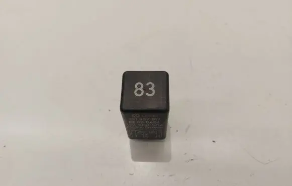 Volkswagen Golf II Other relay 191957917