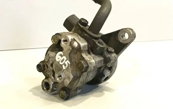 Nissan X-Trail T30 Power steering pump 4Z71201