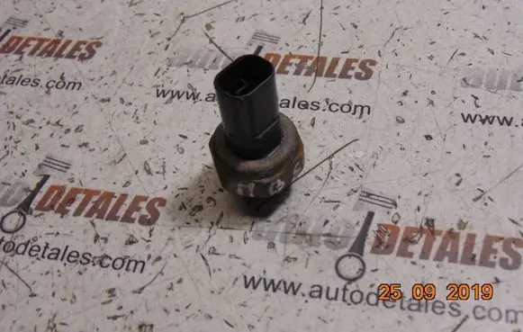 Mercedes-Benz S W221 Air conditioning (A/C) pressure sensor 2205420118