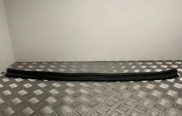 BMW 7 F01 F02 F03 F04 Engine compartment rubber 