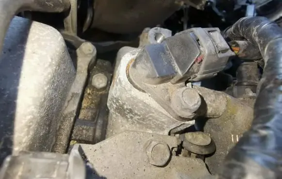Mazda MPV Camshaft position sensor
