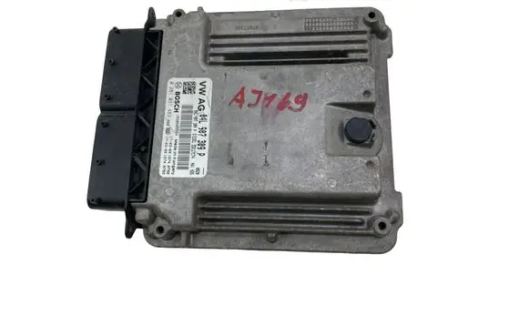 Volkswagen Tiguan Engine control unit/module 04L907309P
