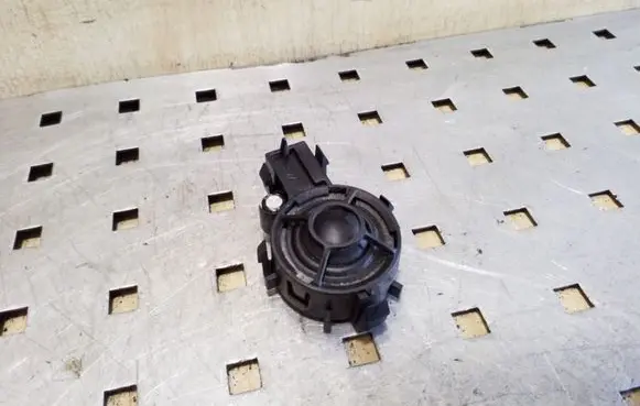Volvo XC70 Front door high frequency speaker 30745936