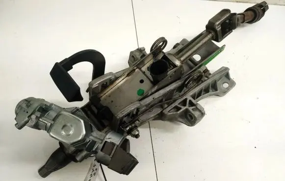 Ford Focus Steering wheel axle 4M513C529FA 4M51-3C529-FA