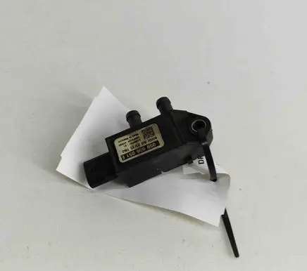 Audi Q7 4M Exhaust gas pressure sensor 059906051E