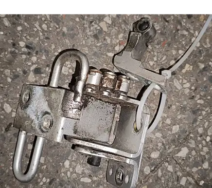 Audi A6 S6 C6 4F Front door hinge set 