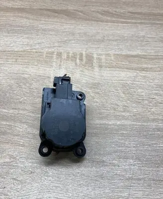 Opel Zafira A Air flap motor/actuator DA644001U EVD105
