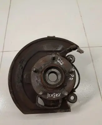 Nissan Qashqai Front wheel hub NOCODE