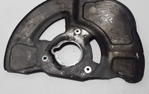 Mercedes-Benz CLS C218 X218 Front brake disc dust cover plate A2124201544