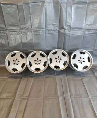 Mercedes-Benz E W124 R17 alloy rim AA807535