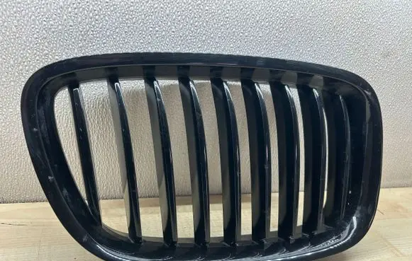 BMW 5 GT F07 Front bumper upper radiator grill