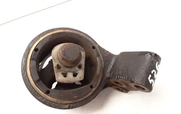 Volvo S40, V40 Engine mount bracket 30816233