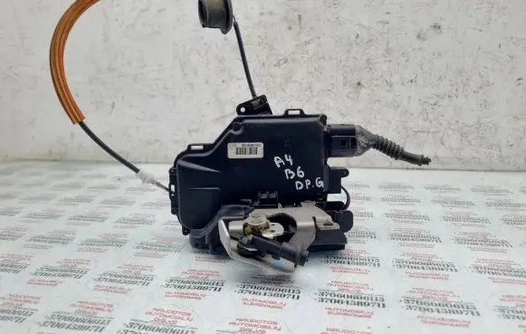 Audi A4 S4 B6 8E 8H Rear door lock 8E0839016C