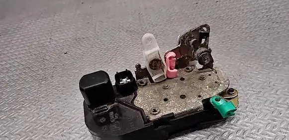 Chrysler 300 - 300C Rear door lock 