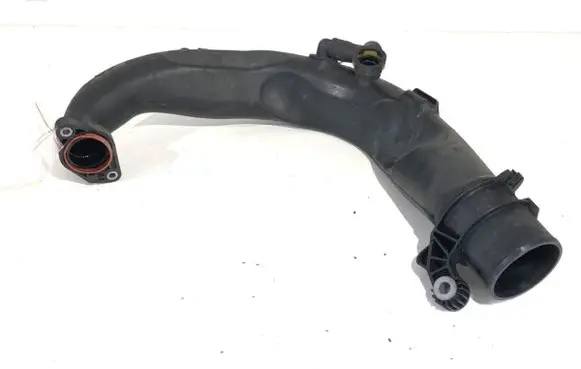 Air intake hose/pipe
