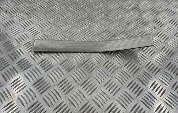 Mercedes-Benz E W212 Rear sill trim cover A2126861236