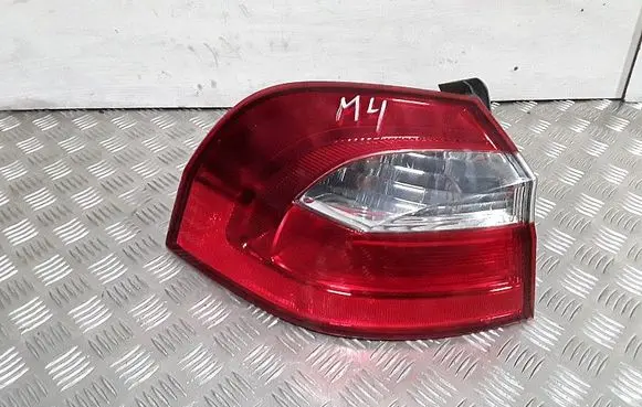 KIA Rio Rear/tail lights 924011w2 924011w2l