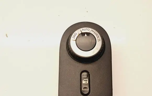 Nissan Qashqai Differential lock switch P13750A77200