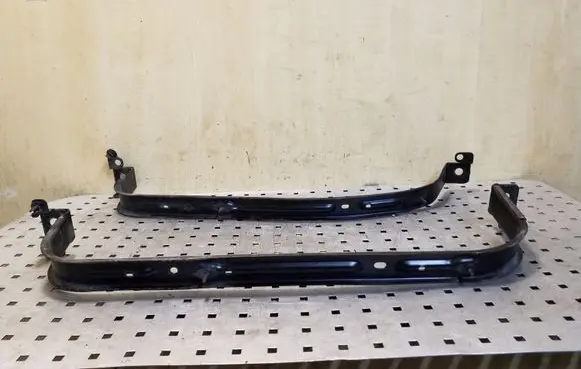 Volvo XC60 Fuel tank mounting bracket 7G9N9054AB 7G9N9057AA