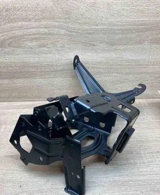Mercedes-Benz E W212 Battery tray A2125458040