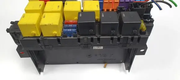 Mercedes-Benz SL AMG R230 Fuse box set 08045151667