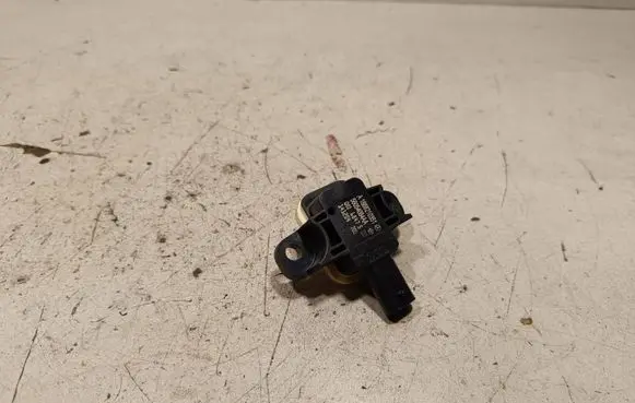 Mercedes-Benz CLA C117 X117 W117 Airbag deployment crash/impact sensor A1668210351
