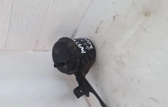 Mazda 626 Vacuum air tank 