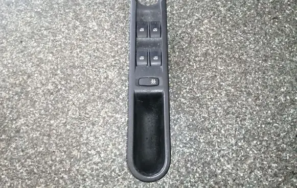 Renault Espace - Grand espace IV Electric window control switch 8200328426
