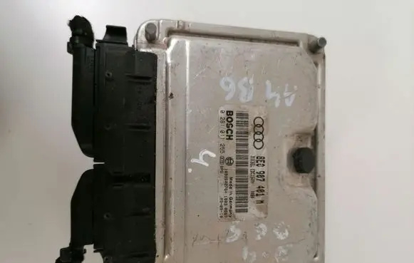 Audi A4 S4 B6 8E 8H Engine control unit/module 8E0907401M 0281011255