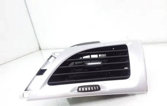 Renault Megane III Dashboard side air vent grill/cover trim CE00010
