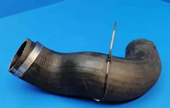 Intercooler hose/pipe