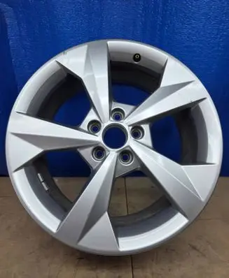 Audi A3 8Y R18 alloy rim 8Y0601025CP