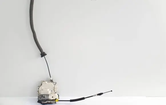 Audi S5 Front door lock 8J1837016D