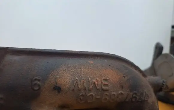 BMW 5 E60 E61 Exhaust manifold