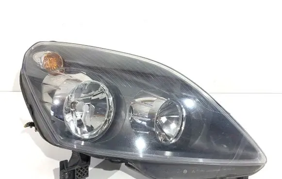 Opel Zafira B Headlight/headlamp 