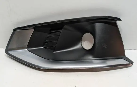 Audi A4 S4 B9 8W Front fog light trim/grill 8W0807681AK