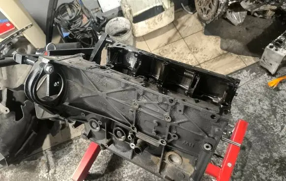 Mercedes-Benz C W204 Engine block R6460110201
