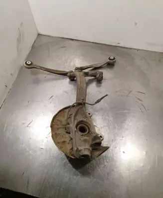 Audi A4 S4 B7 8E 8H Front wheel hub spindle knuckle