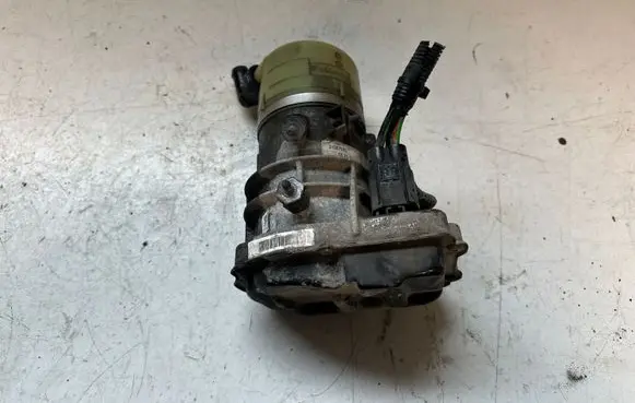 Volvo XC60 Power steering pump 31387595
