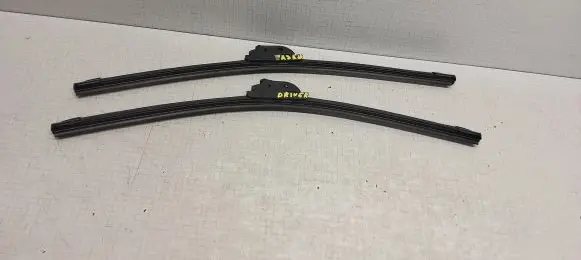 Jeep Grand Cherokee Windshield/front glass wiper blade VALEO