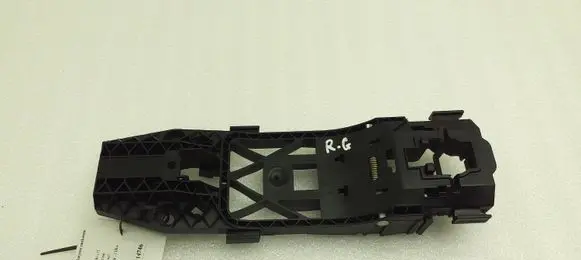 Rear door exterior handle/bracket