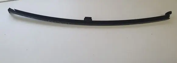 Toyota Avensis T270 Rear door windshield rail 