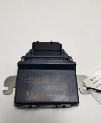 Hyundai i40 Hand brake control module 597903Z500
