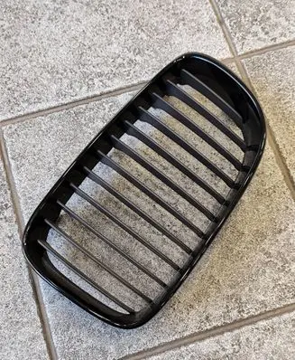 BMW 1 E81 E87 Front grill 51710441921