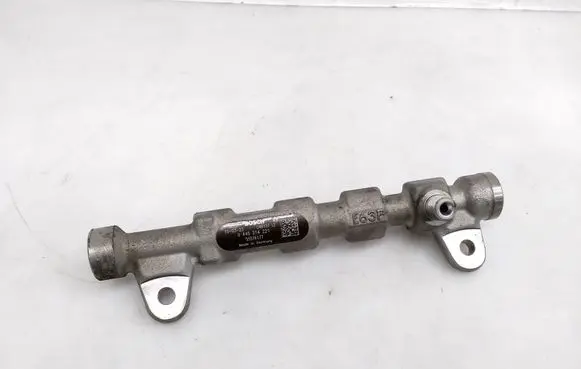 Opel Zafira C Fuel main line pipe 0445214221 55576177